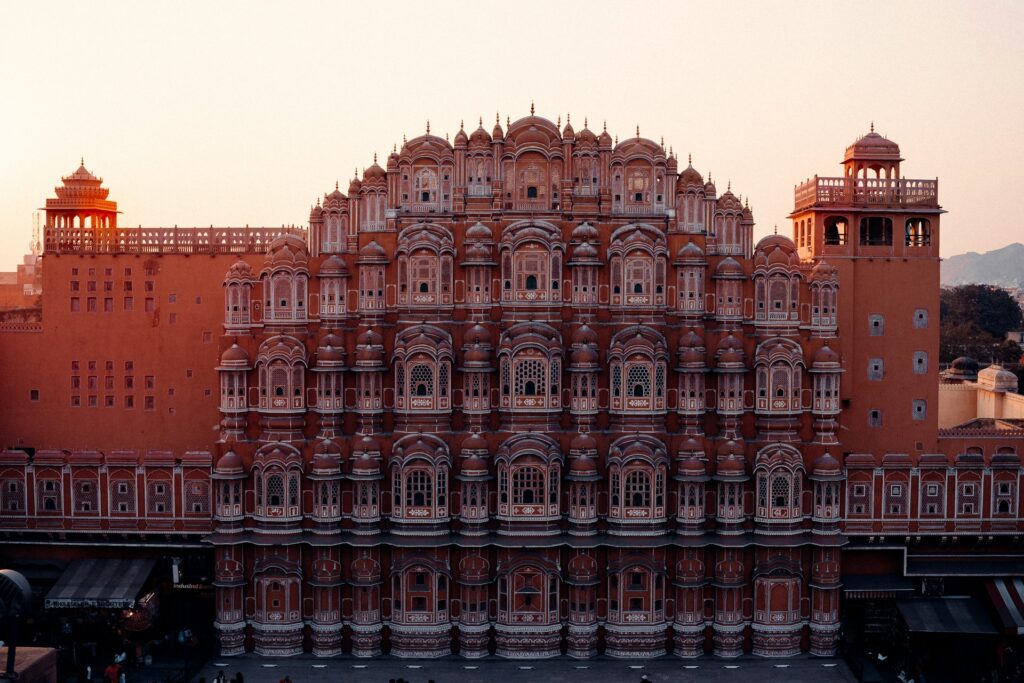 9 Epic Attractions of Golden Triangle Tour in India 